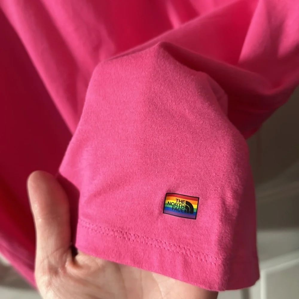 The North Face Pride Short Sleeve T-Shirt: PINK: NEW WITH TAGS: SIZE XL